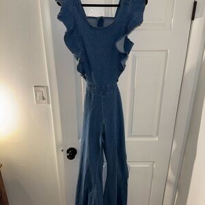 Stylish Denim Jumpsuit with Ruffle Sleeves